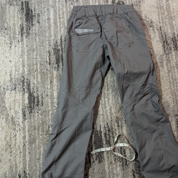 NEW, no tags, Arc'teryx A2B commuter pant, w's 2, immaculate - Picture 7 of 13